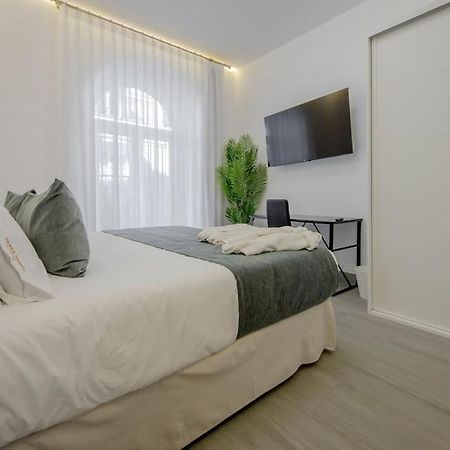 Suara Apartamentos 2 マドリード エクステリア 写真