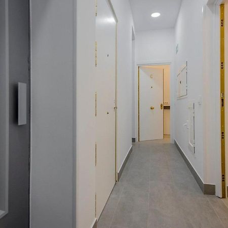 Suara Apartamentos 2 マドリード エクステリア 写真