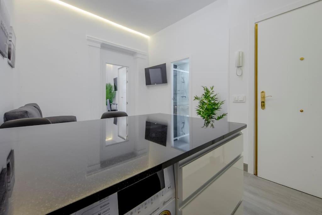 Suara Apartamentos 2 マドリード エクステリア 写真