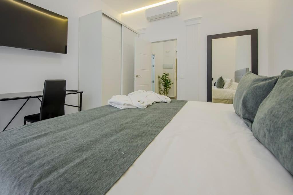 Suara Apartamentos 2 マドリード エクステリア 写真
