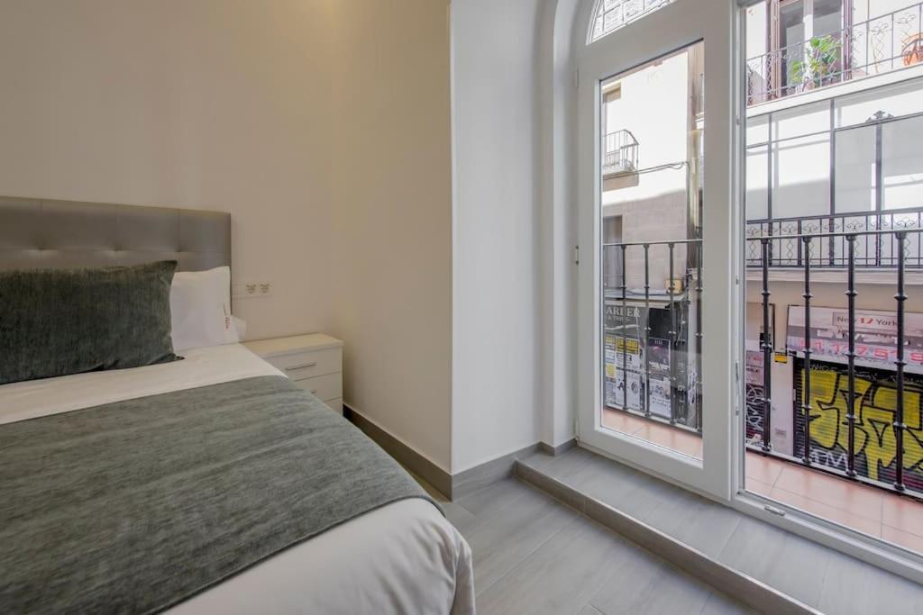 Suara Apartamentos 2 マドリード エクステリア 写真