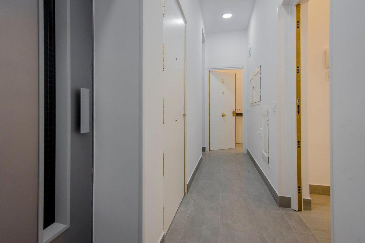 Suara Apartamentos 2 マドリード エクステリア 写真